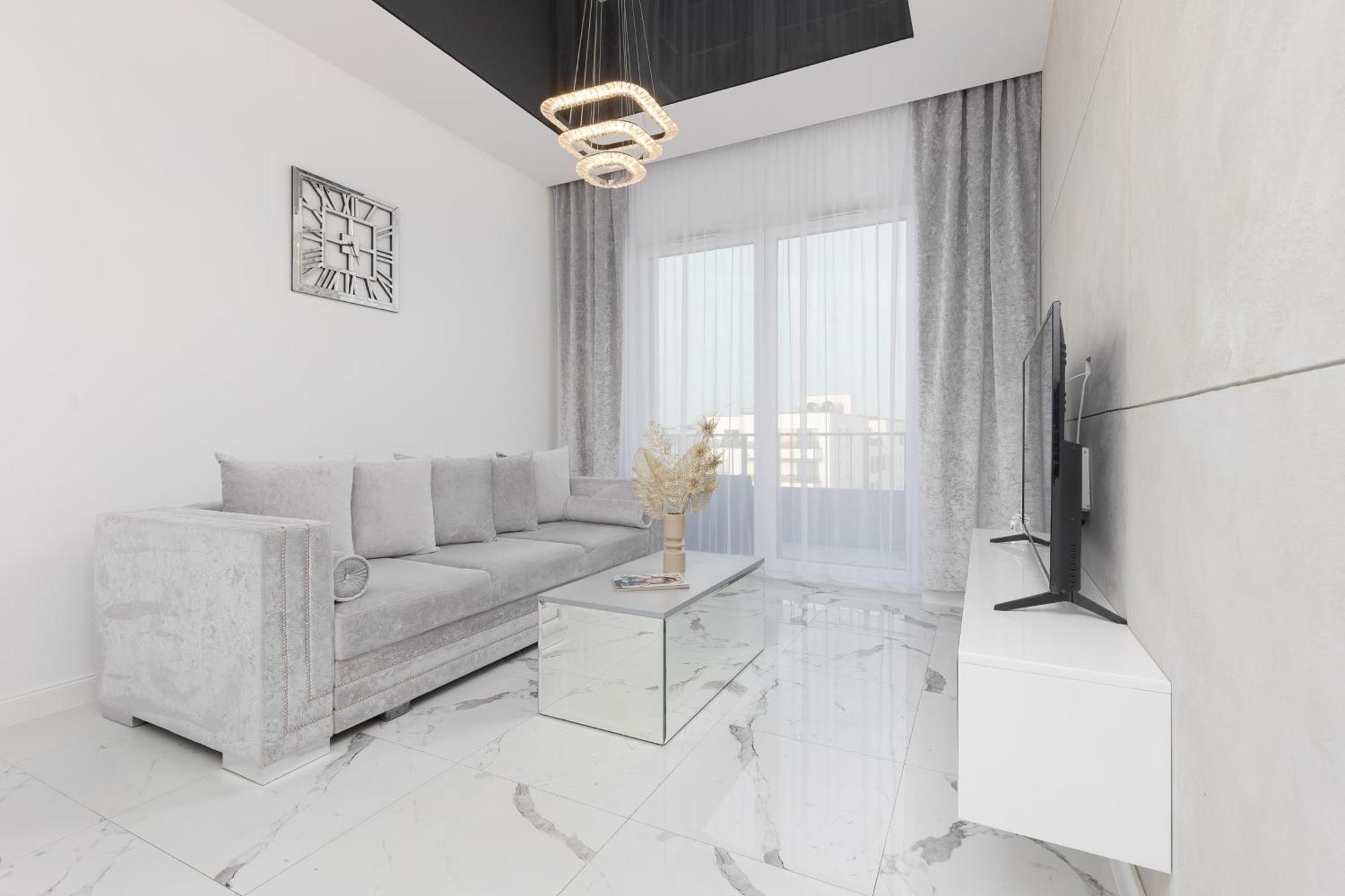 Elegant Apartments With Balcony & Parking Warsaw By Noclegi Renters Luaran gambar